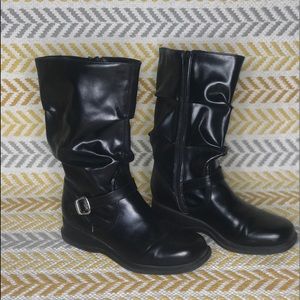 Medium High Cut Boots